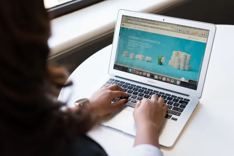 Fifty Open Tabs and Nothing to Show for It: The Psychology of Digital Hoarding
