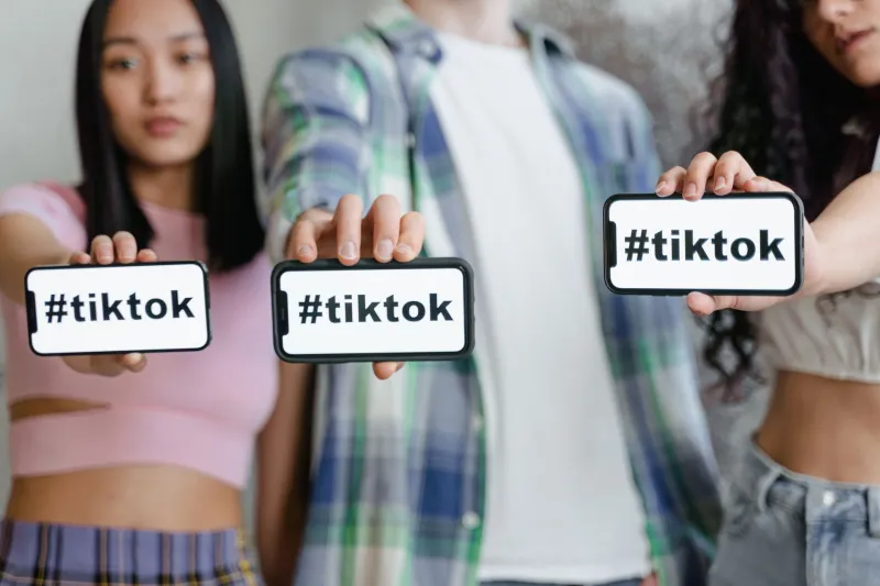 Pack Up Your Profile: The Never-Ending Social Media Musical Chairs